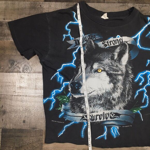 Vintage American Thunder Wolf Only the Strong Survive T Shirt Tee Distressed AOP - Picture 10 of 16
